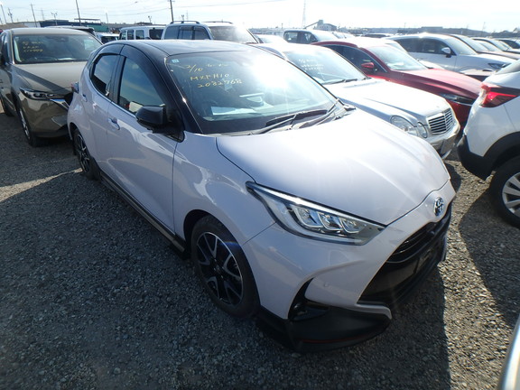 Toyota Yaris 2021