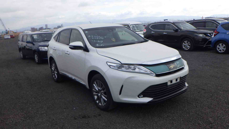 Toyota Harrier 2019