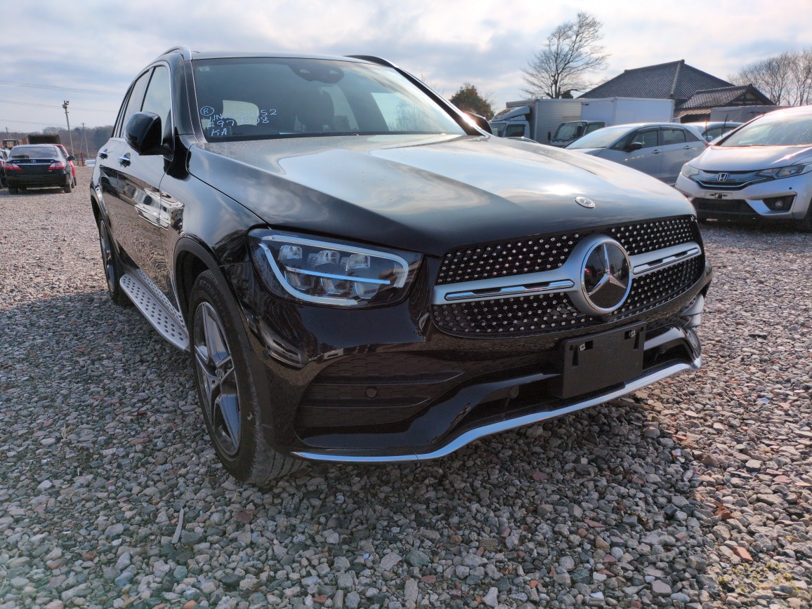 Mercedes Benz GLC-class 2021