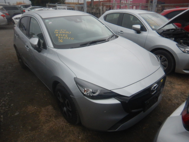Mazda Mazda2 2023