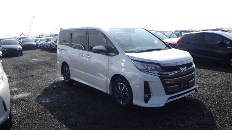 Toyota Noah 2020