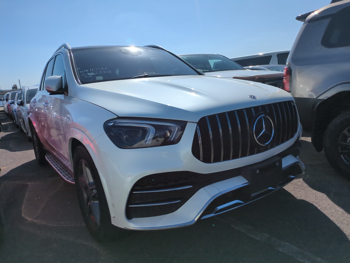 Mercedes Benz GLE-Class 2023