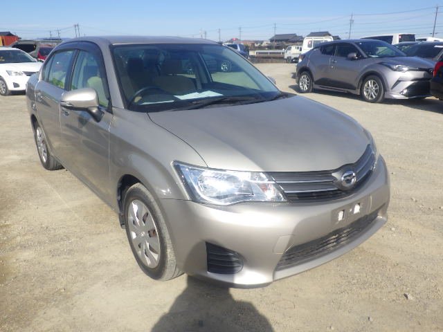 Toyota Corolla Axio 2013
