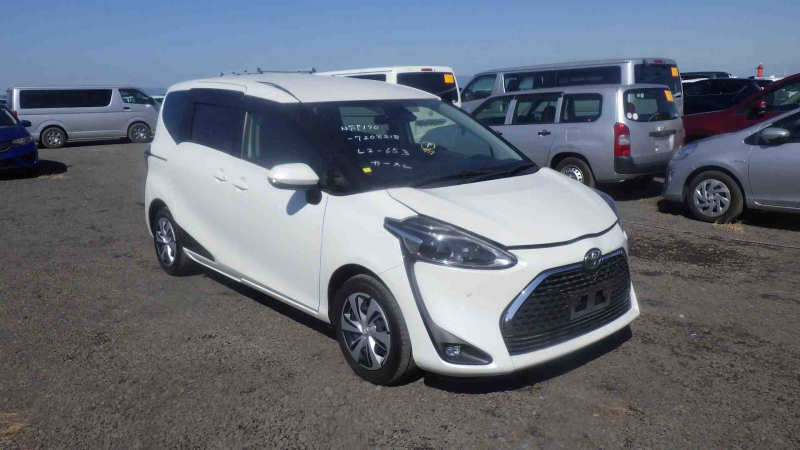 Toyota Sienta 2019