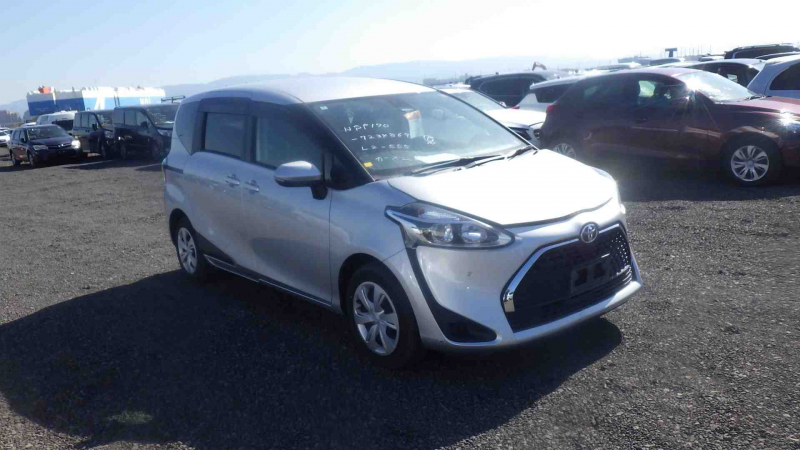 Toyota Sienta 2020