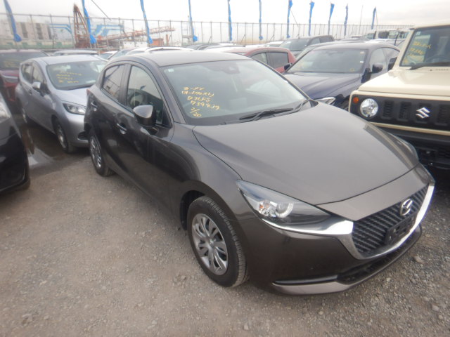 Mazda Mazda2 2021