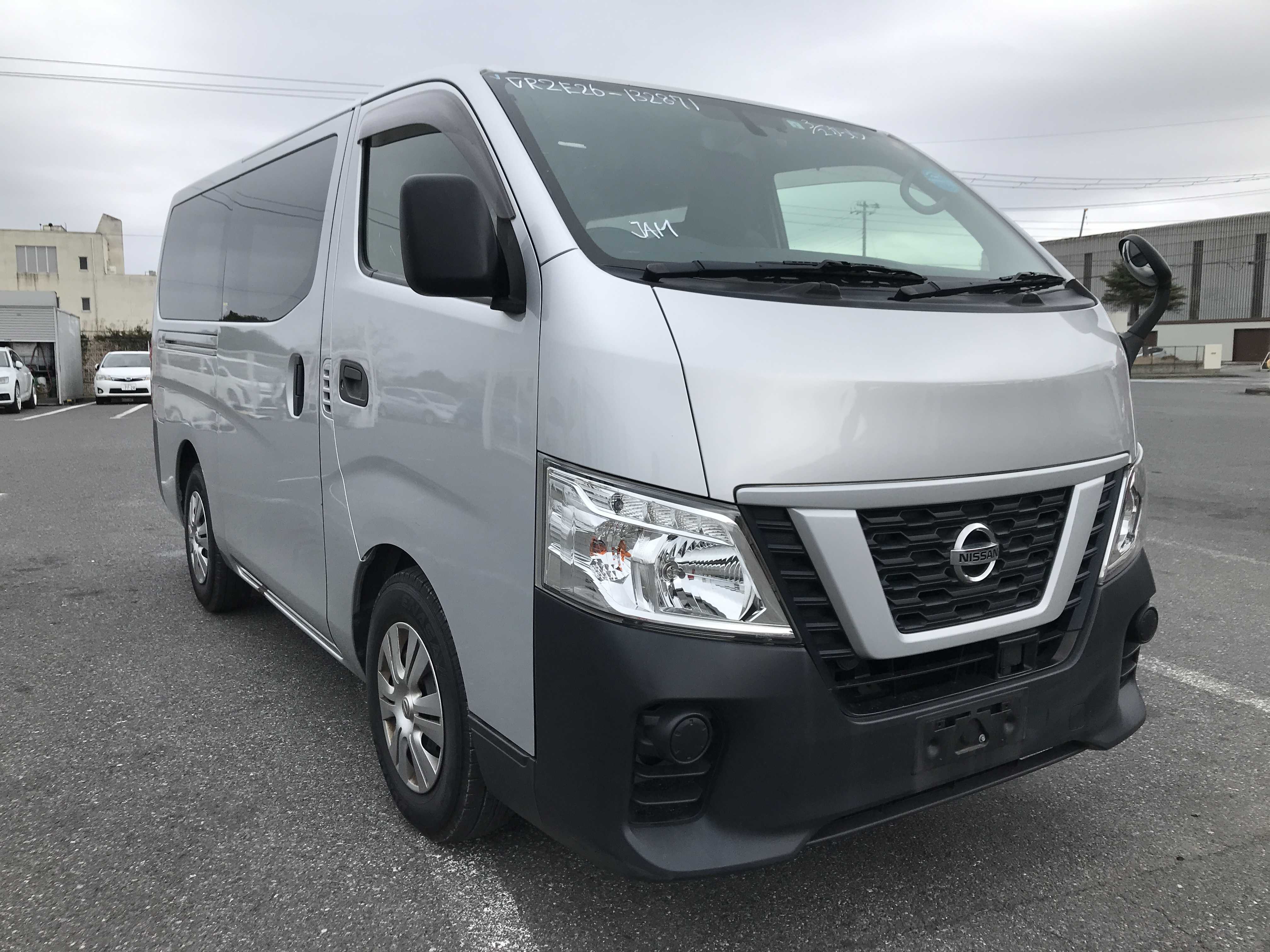 Nissan NV350 2021