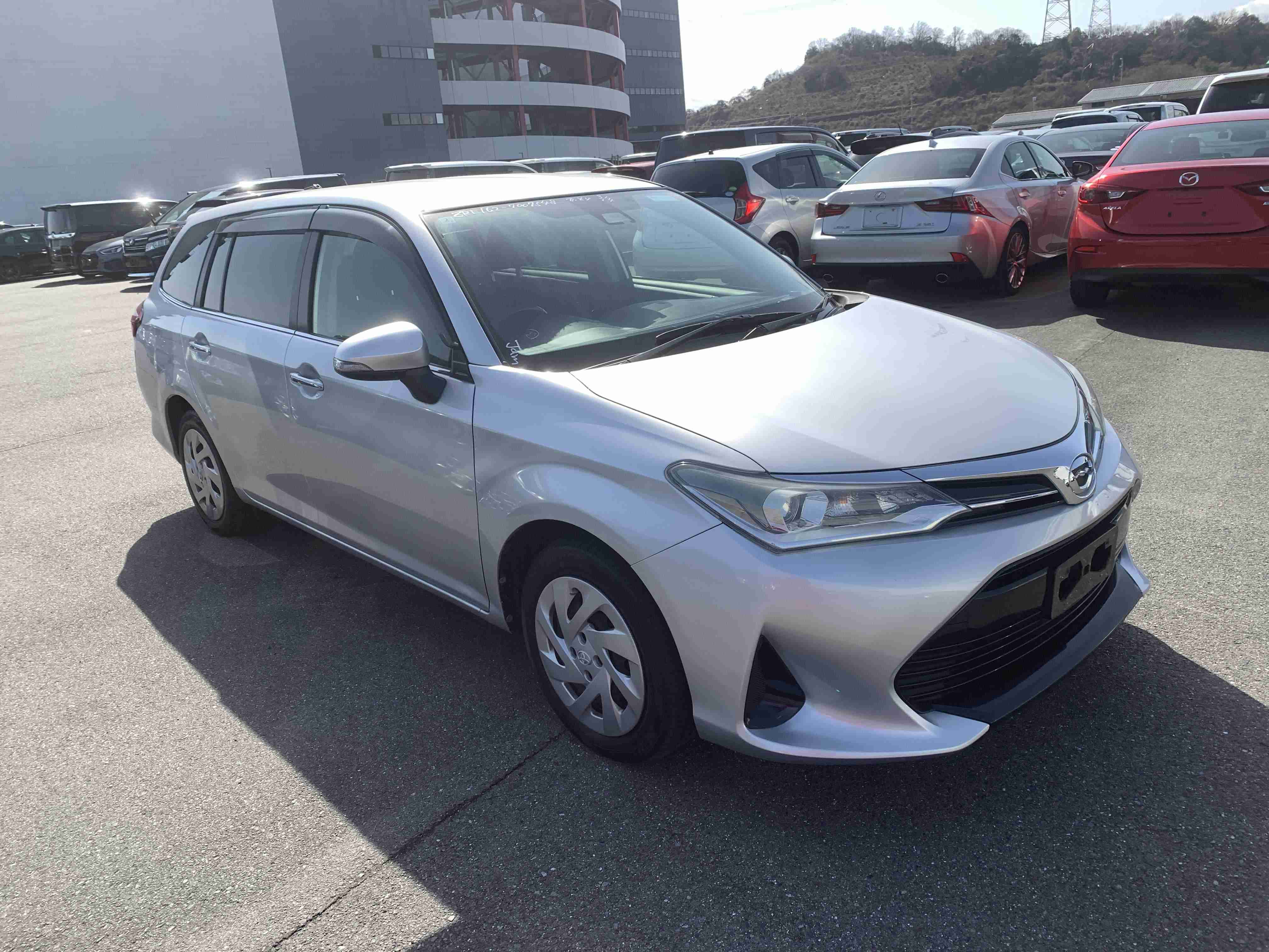 Toyota Corolla Fielder 2018