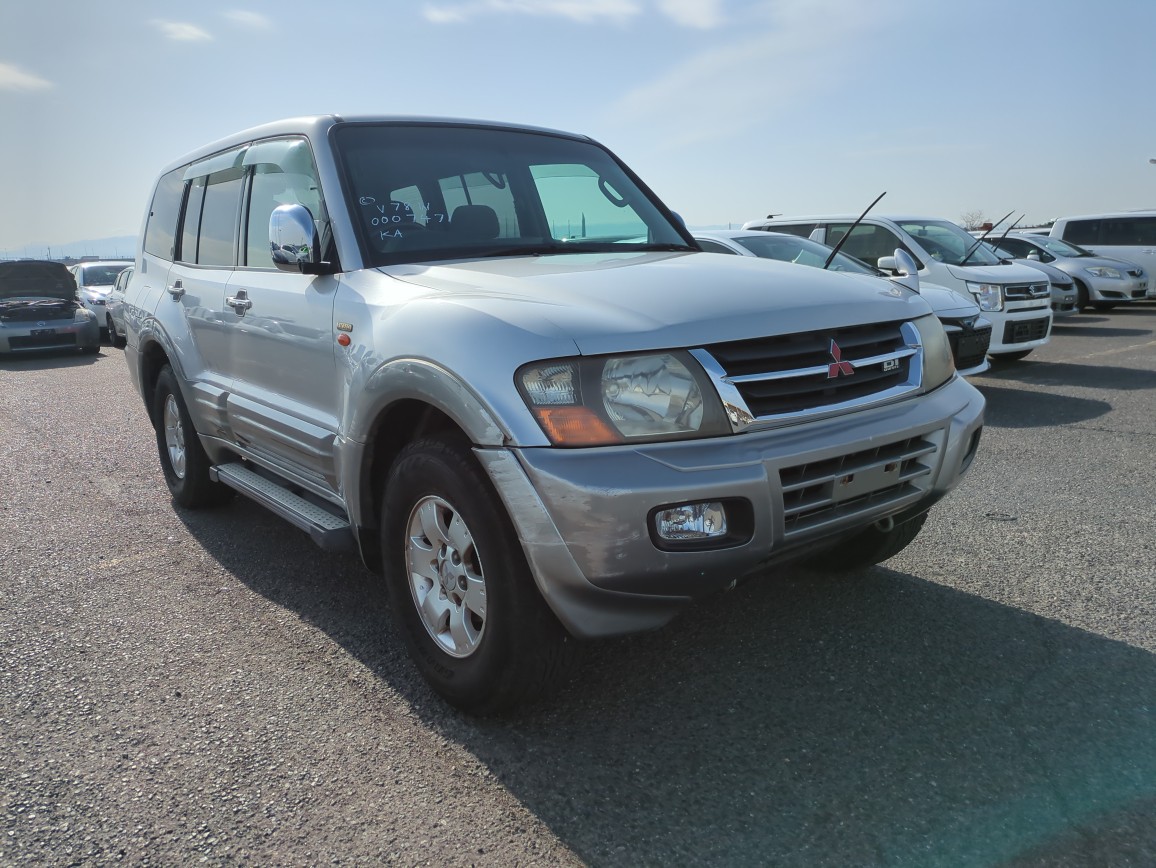 Mitsubishi Pajero 2000