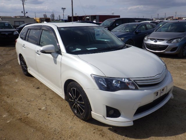 Toyota Corolla Fielder 2013