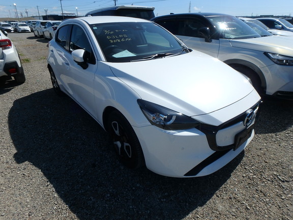 Mazda Mazda2 2023