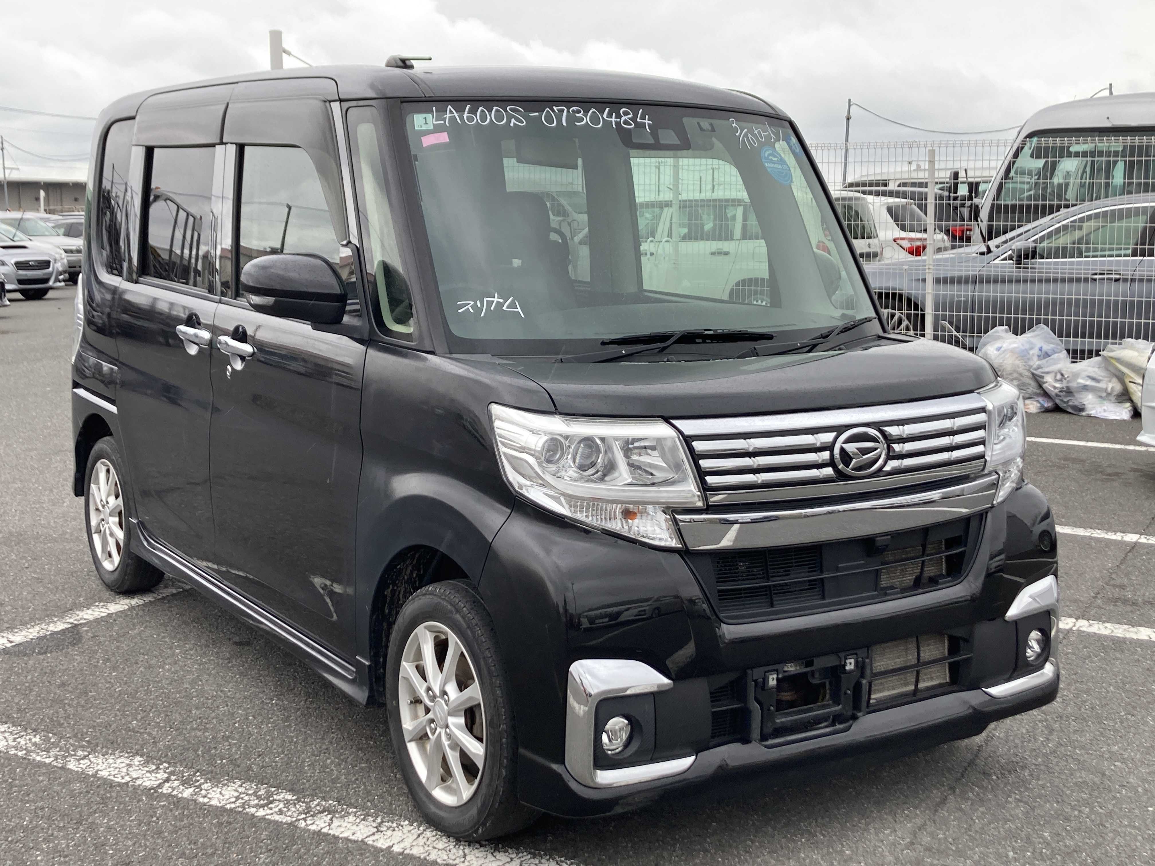 Daihatsu Tanto 2019