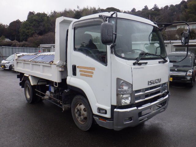 Isuzu Forward 2008