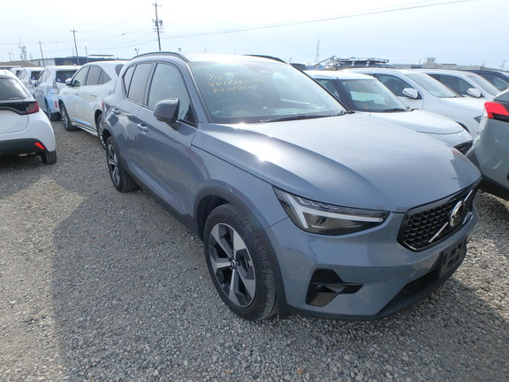 Volvo XC40 2023