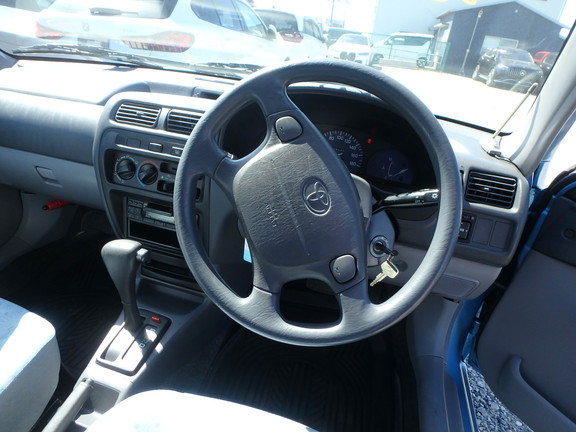 Toyota Starlet 1999