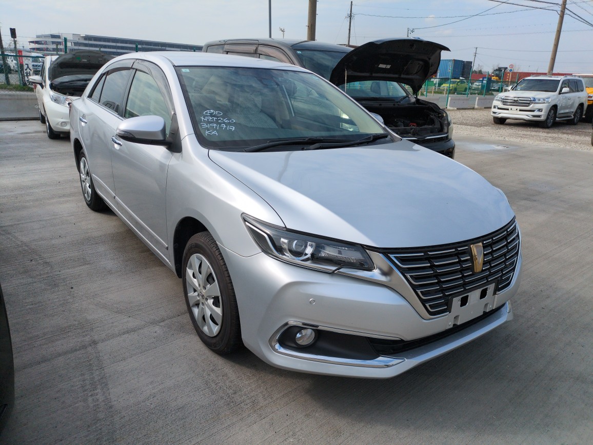 Toyota Premio 2017