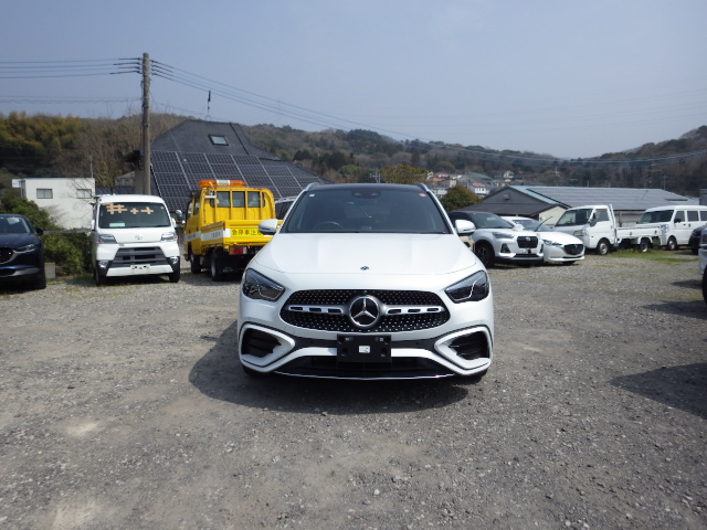 Mercedes Benz GLA-class 2024