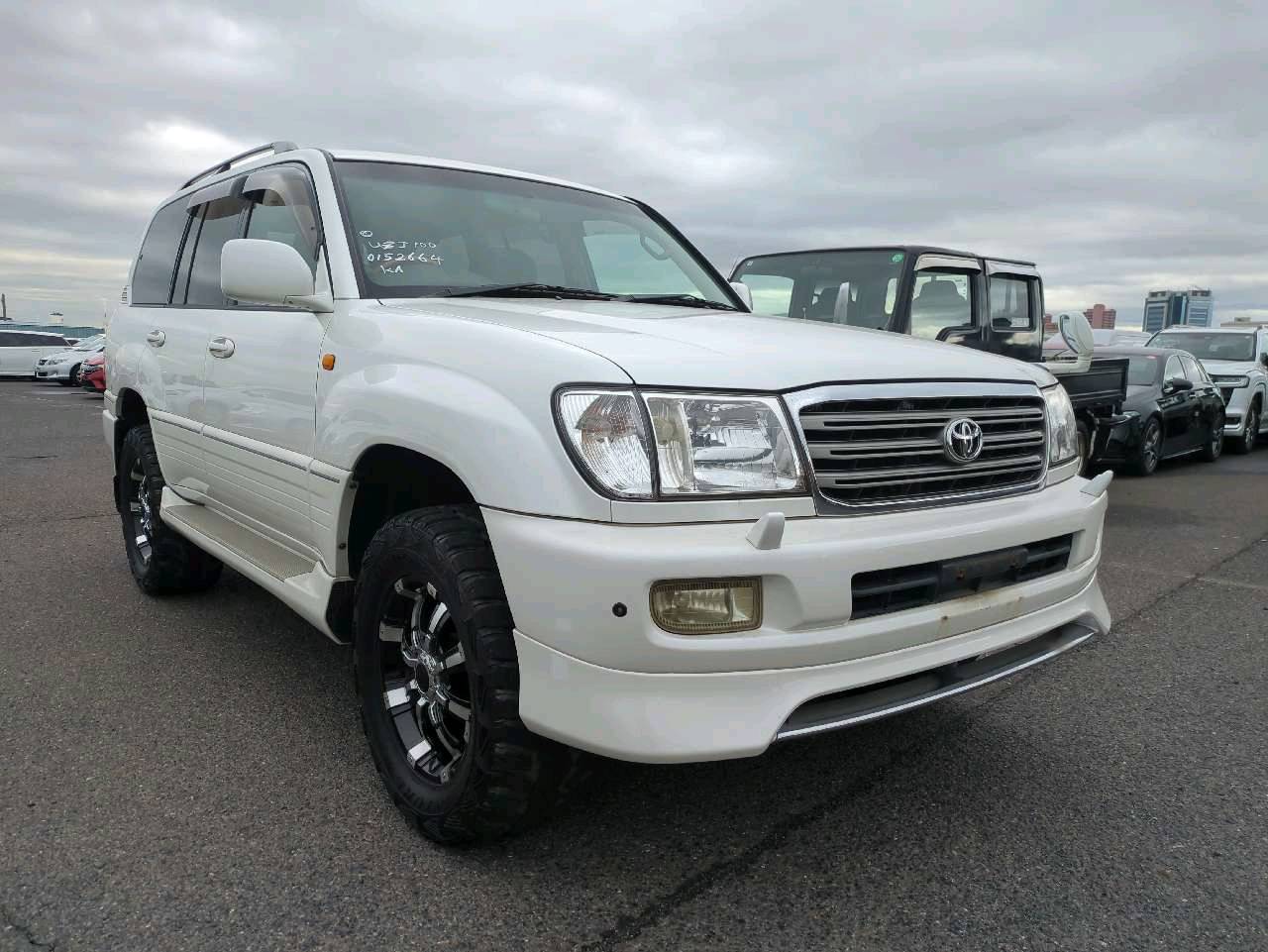 Toyota Land Cruiser 100 2004