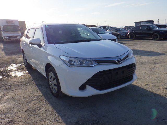 Toyota Corolla Fielder 2015
