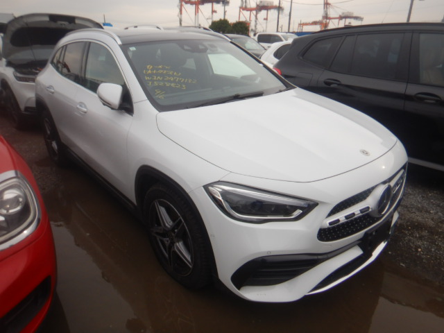 Mercedes Benz GLA-class 2023