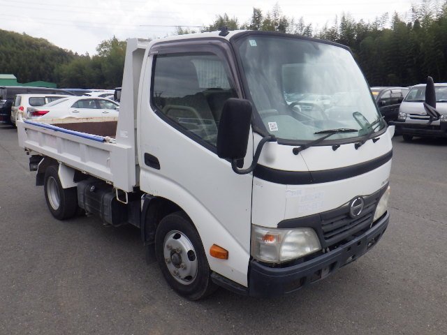 Hino Dutro 2010