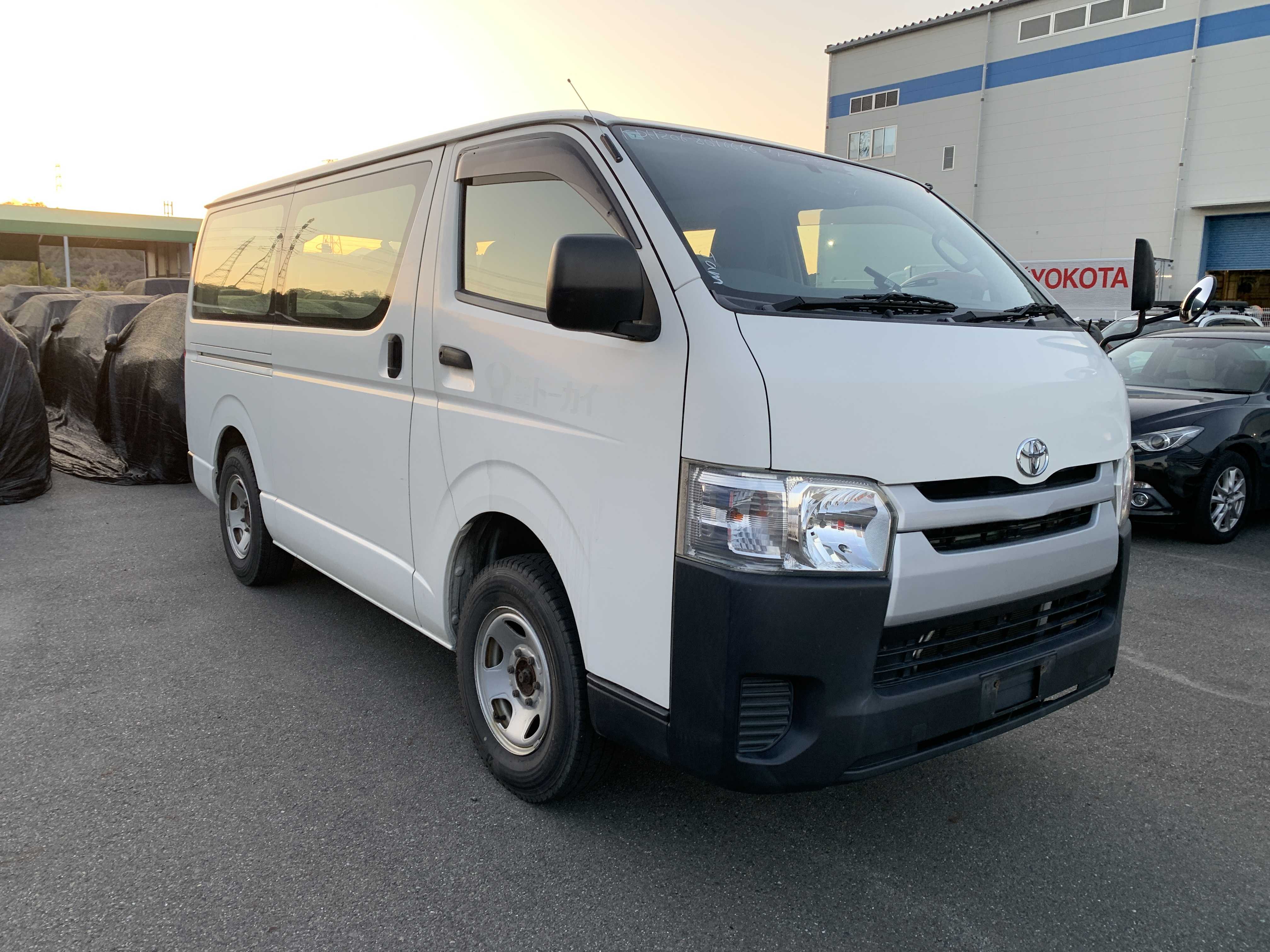 Toyota Regiusace Van 2014