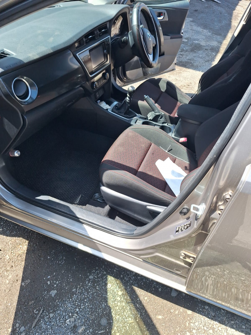 Toyota Auris 2013