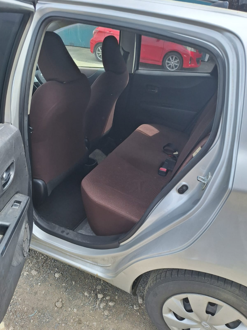 Toyota Vitz 2011