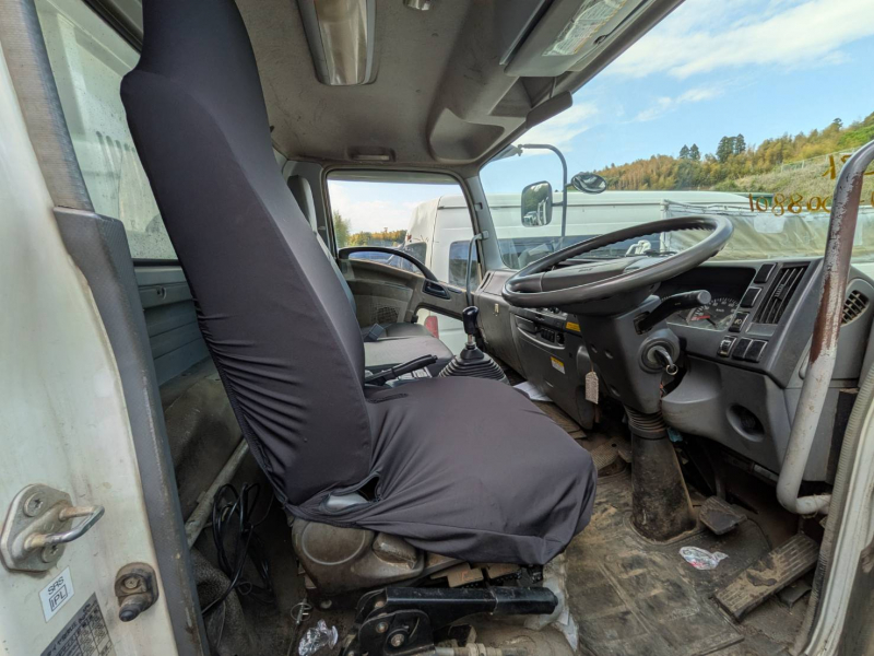 Isuzu Forward 2008