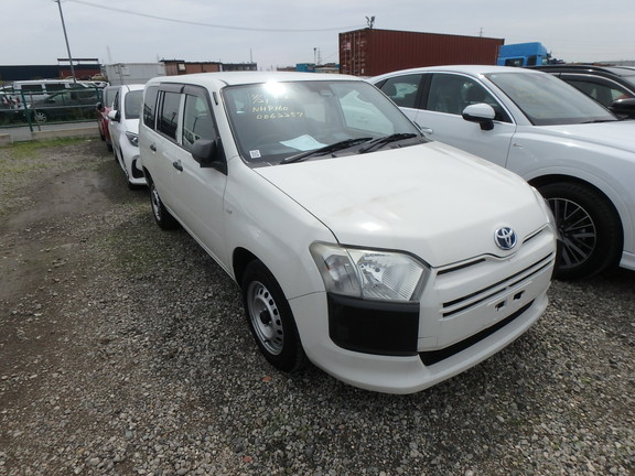 Toyota Probox 2022