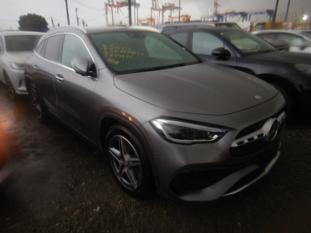 Mercedes Benz GLA-class 2022