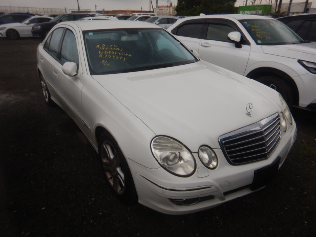 Mercedes Benz E-Class 2009