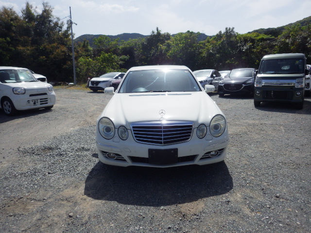 Mercedes Benz E-Class 2009