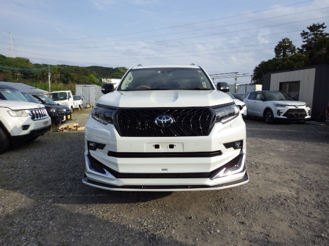 Toyota Land Cruiser Prado 2023