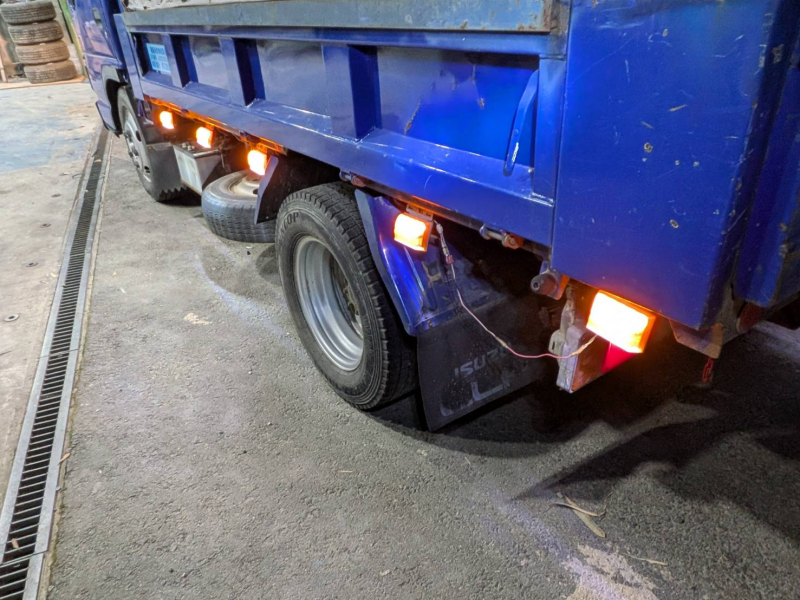 Isuzu Elf 2006