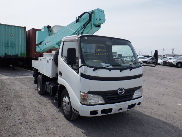 Hino Dutro 2008