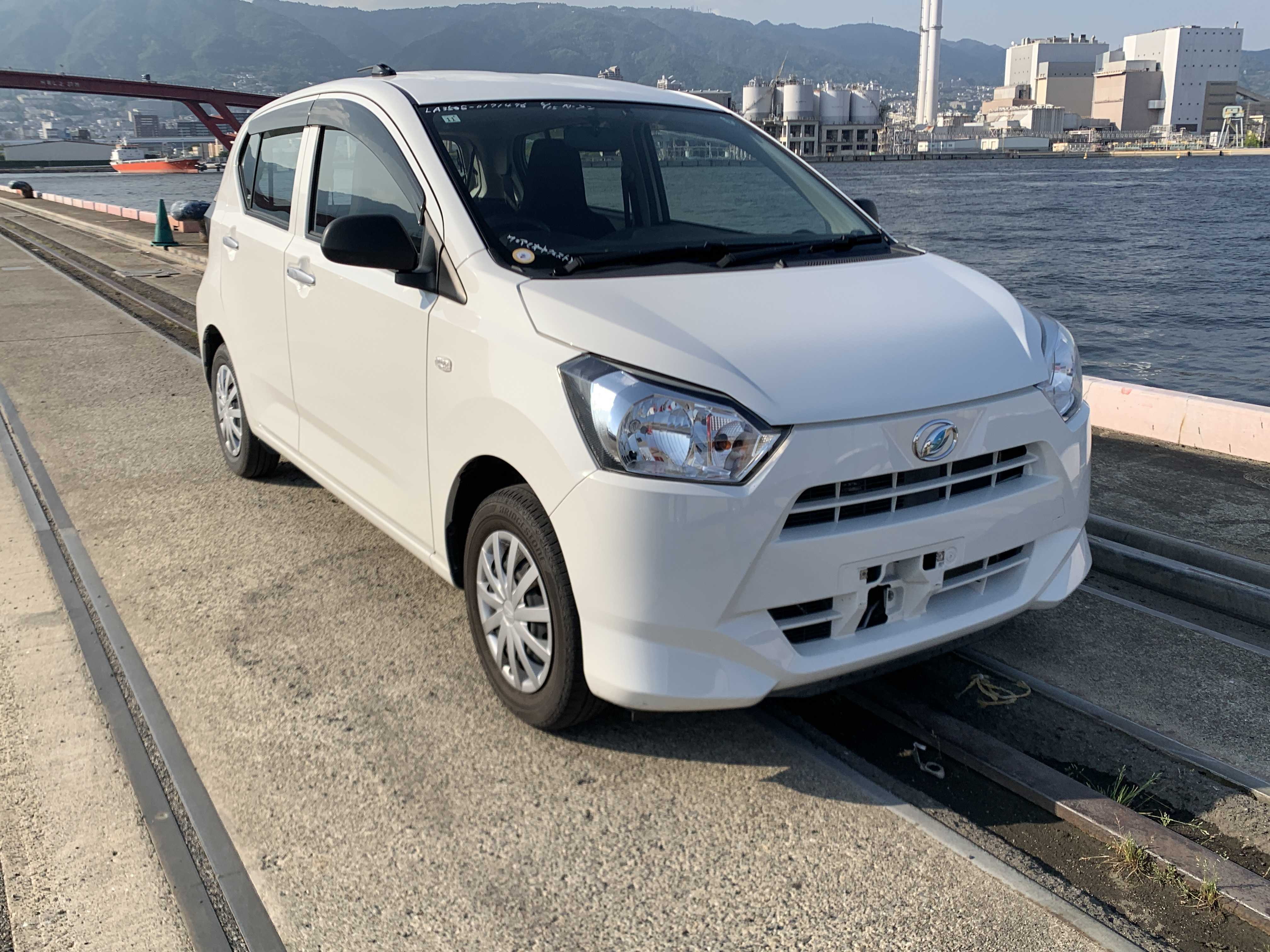Daihatsu Mira e:S 2019