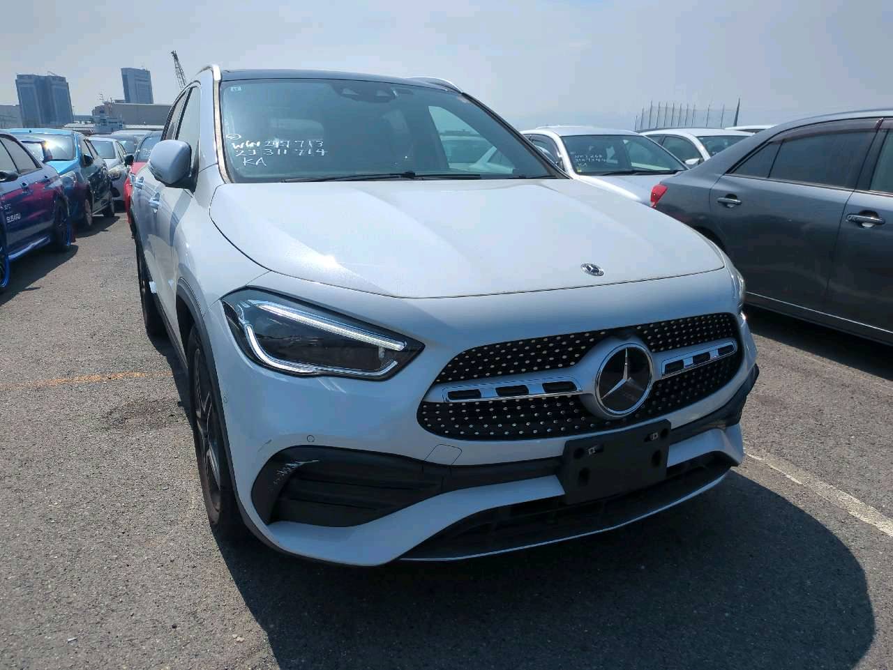 Mercedes Benz GLA-class 2021