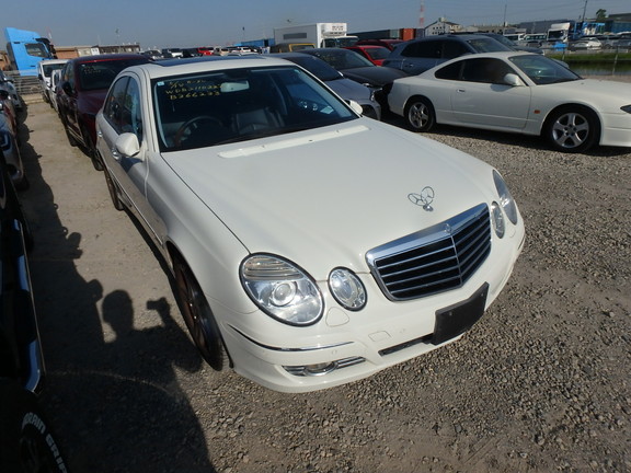 Mercedes Benz E-Class 2008