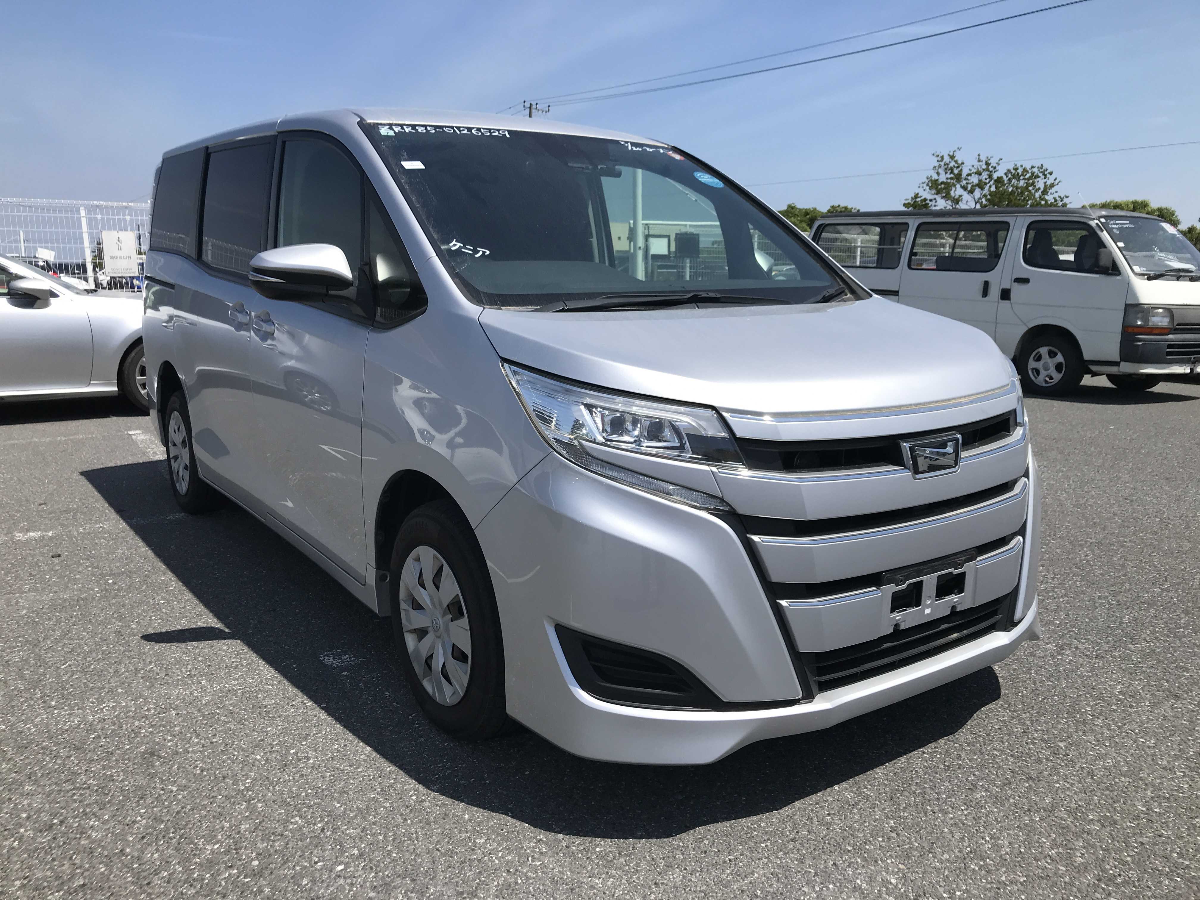Toyota Noah 2019