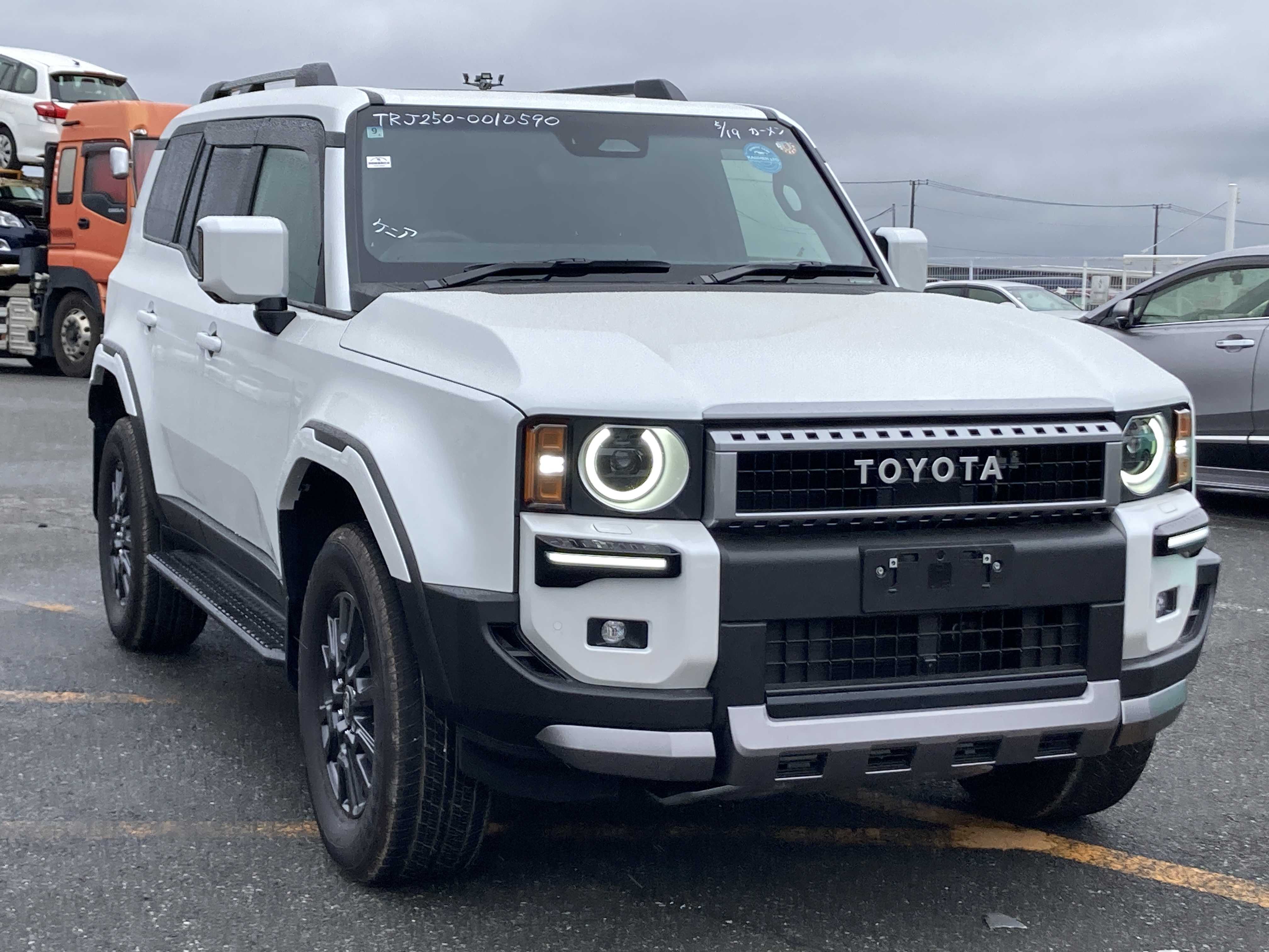 Toyota Land Cruiser 250 2024
