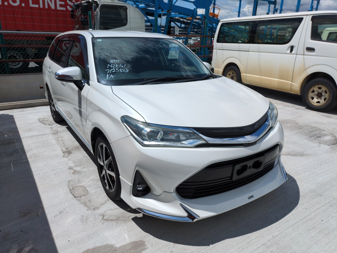 Toyota Corolla Fielder 2018