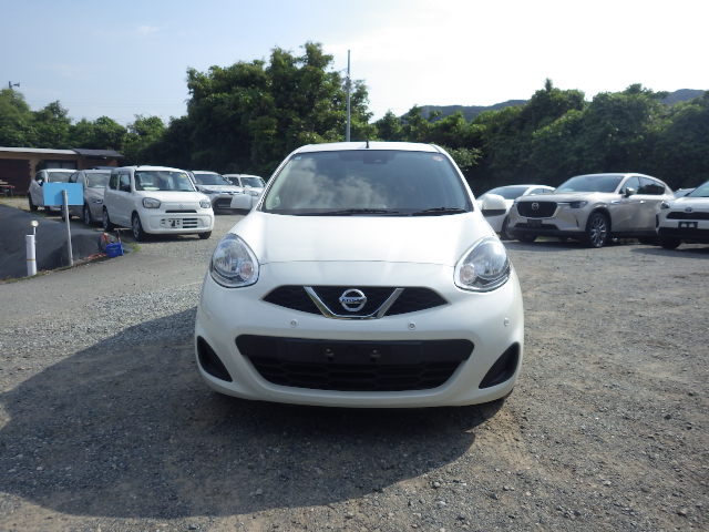 Nissan March 2022