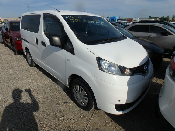 Nissan NV200 2020