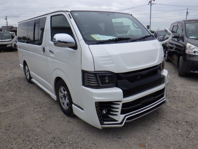 Toyota Hiace Van 2013