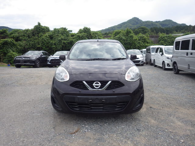 Nissan March 2022