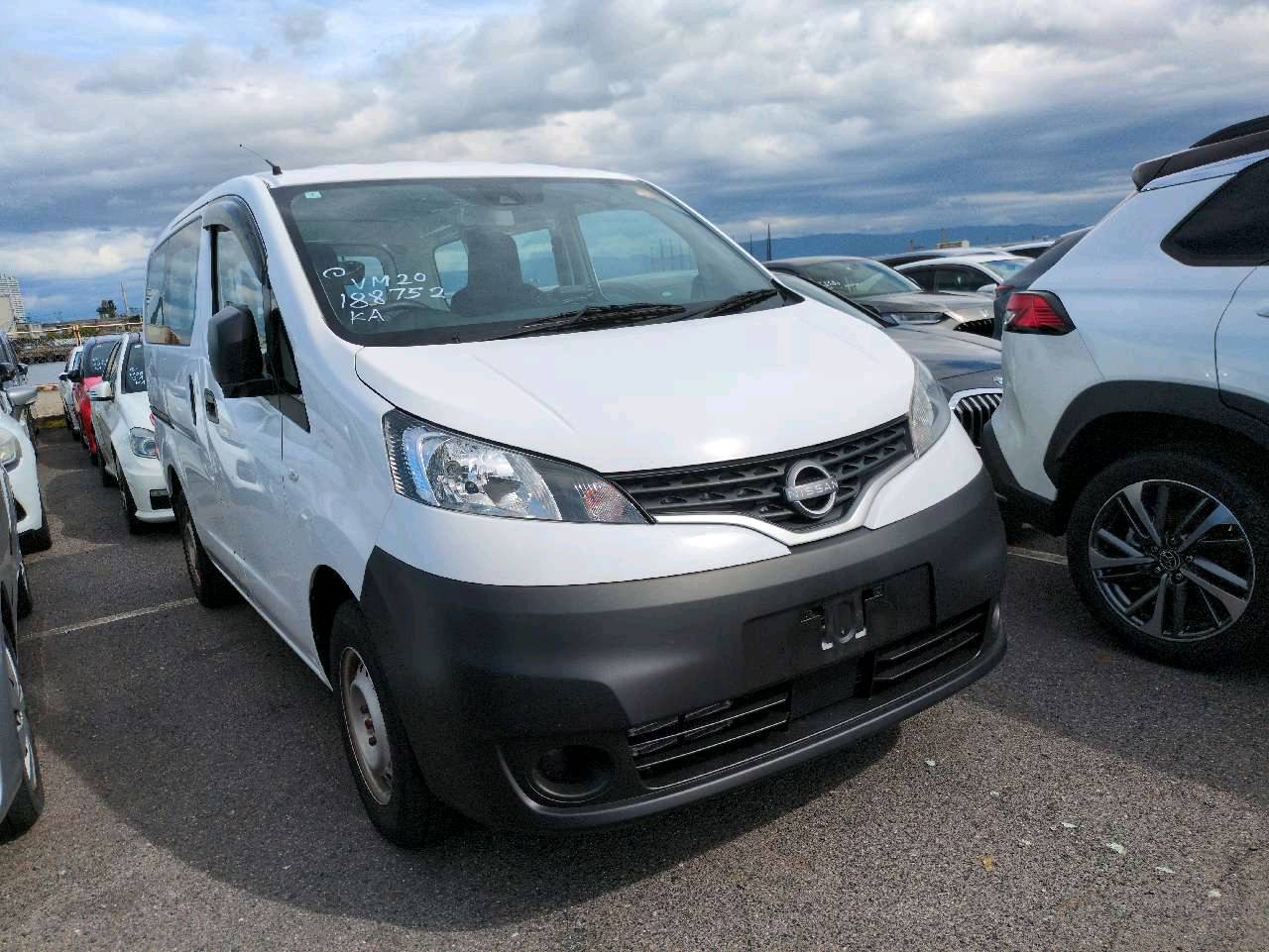 Nissan NV200 2022