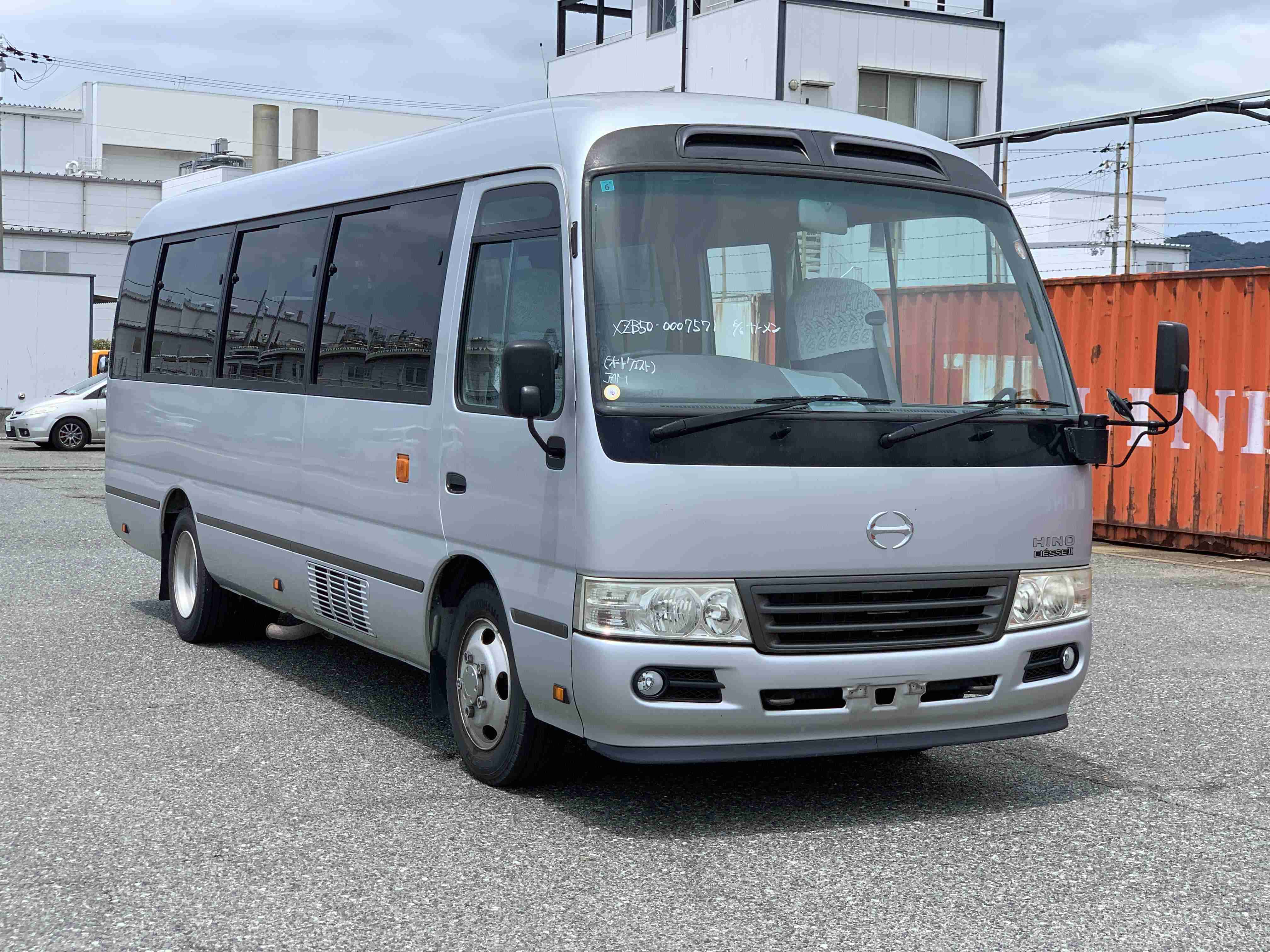 Hino Liesse II 2015
