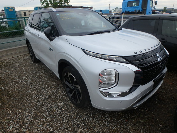 Mitsubishi Outlander 2023