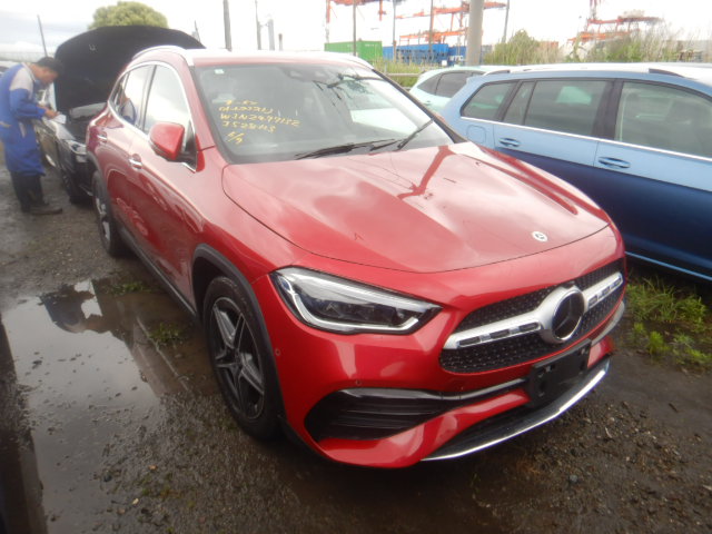 Mercedes Benz GLA-class 2023